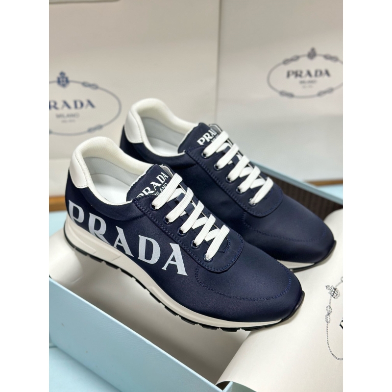 Pra*a casual shoes